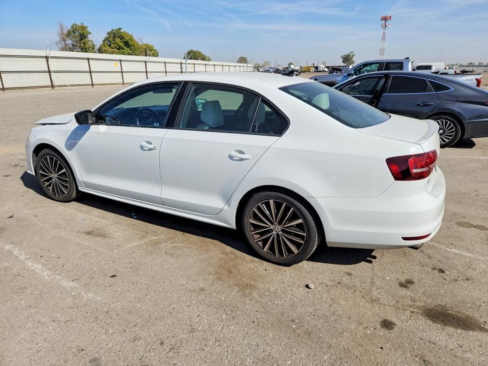 2017 VOLKSWAGEN JETTA SPORT 2