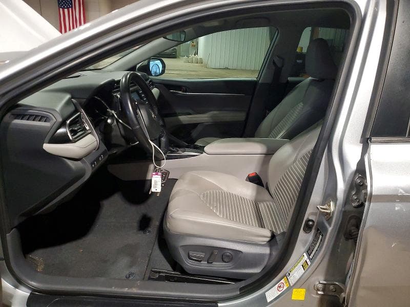 2019 TOYOTA CAMRY SE 7
