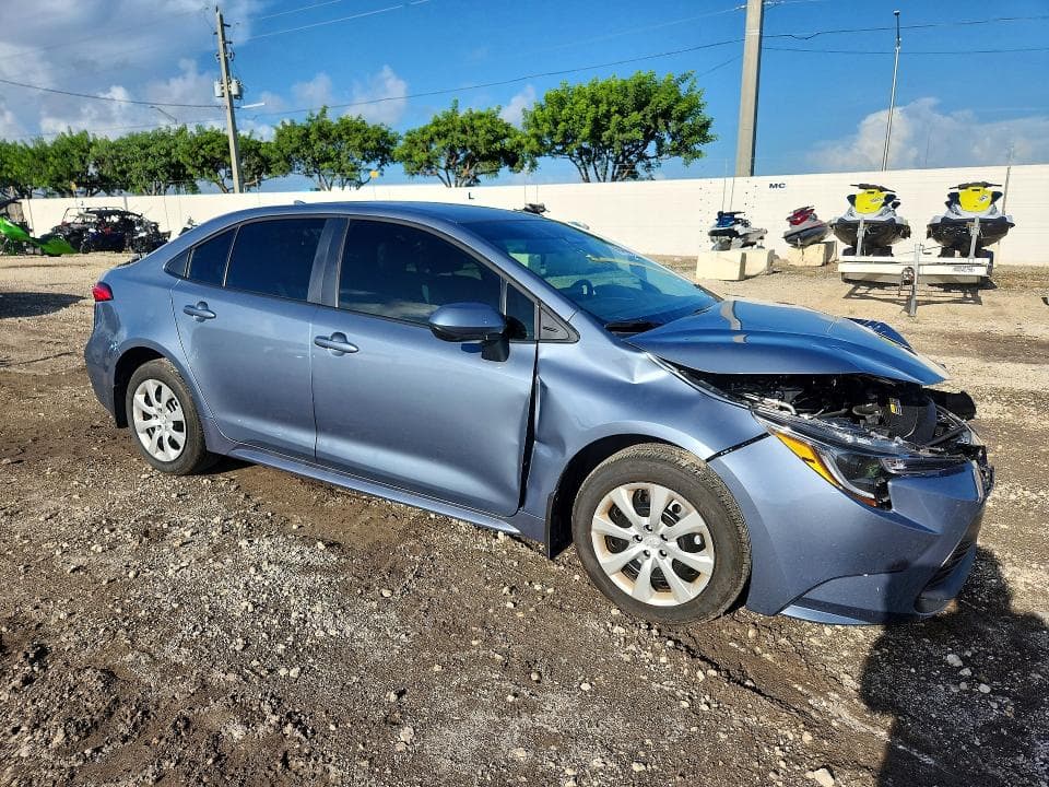 2026 TOYOTA COROLLA LE 4