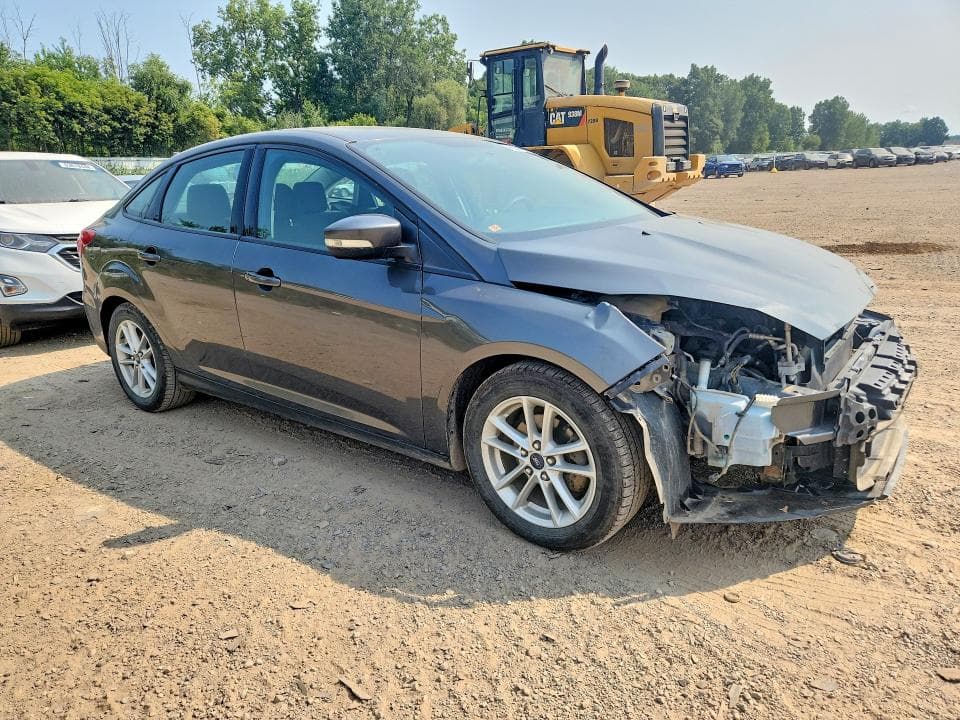 2017 FORD FOCUS SE 4