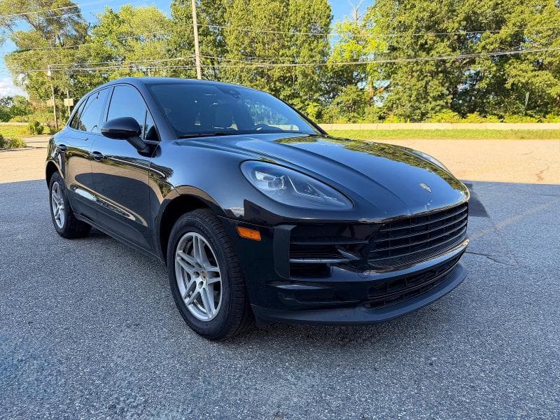 2021 PORSCHE MACAN - 1