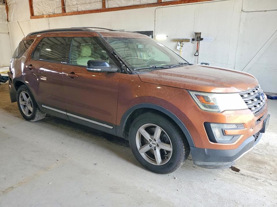 2017 FORD EXPLORER XLT 4