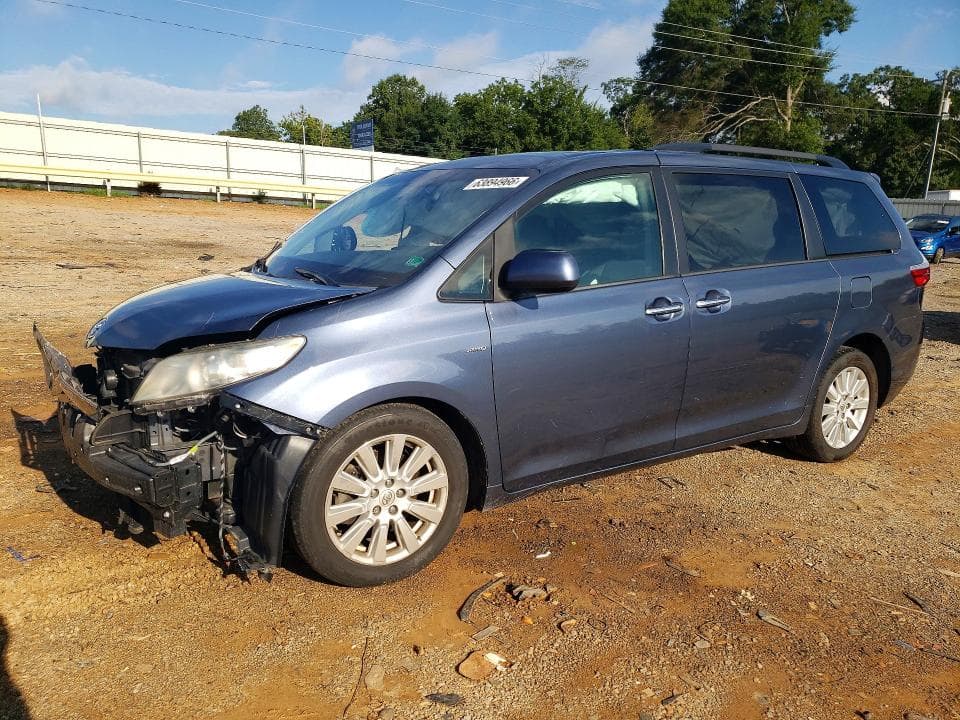 2017 TOYOTA SIENNA XLE 7-PASSENGER - 1