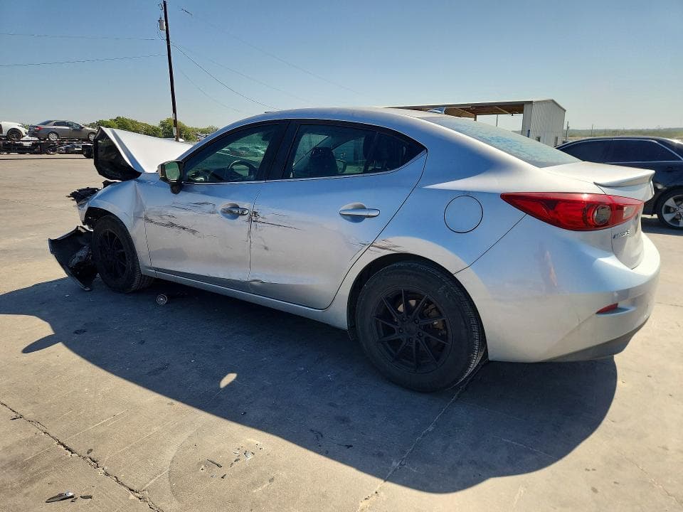 2018 MAZDA 3 TOURING 2