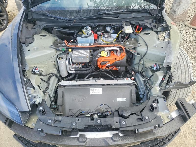 2025 TESLA MODEL 3 11