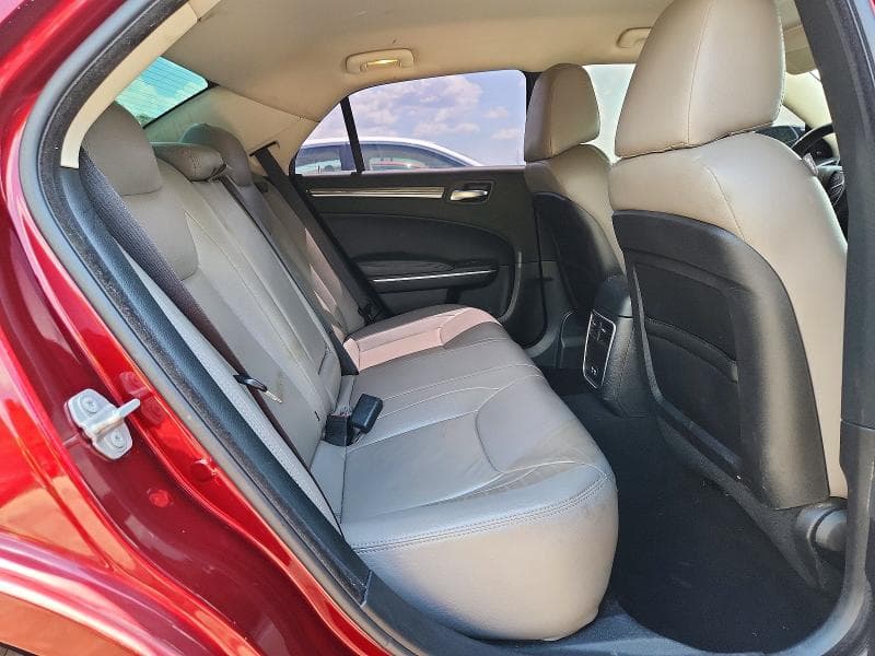 2019 CHRYSLER 300 TOURING 10