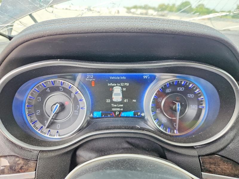 2017 CHRYSLER 300C 9