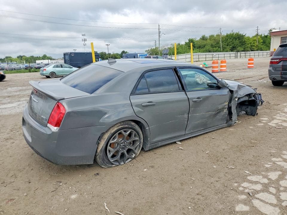 2017 CHRYSLER 300 S 3