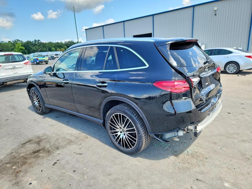2025 MERCEDES-BENZ GLC 300 2
