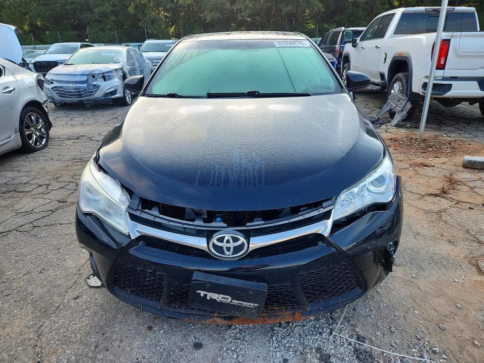 2017 TOYOTA CAMRY SE 5