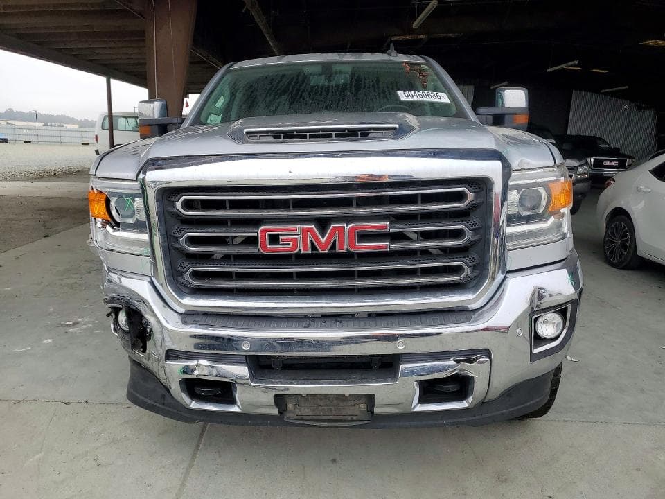2018 GMC SIERRA K2500 SLT 5