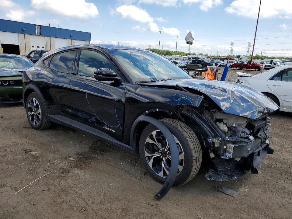2025 FORD MUSTANG MACH-E SELECT 4