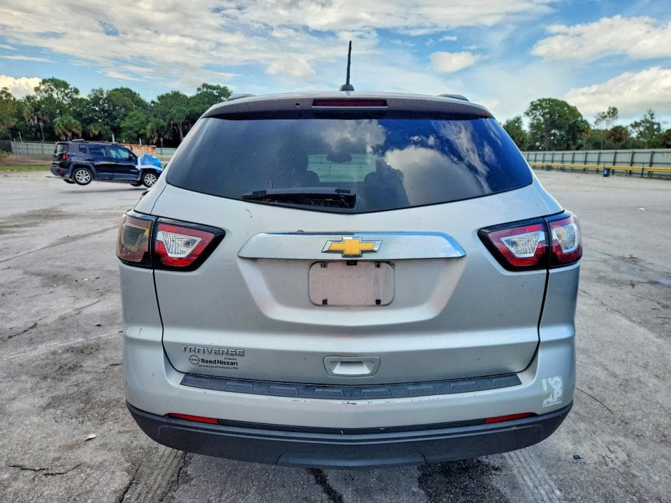 2017 CHEVROLET TRAVERSE LS 6