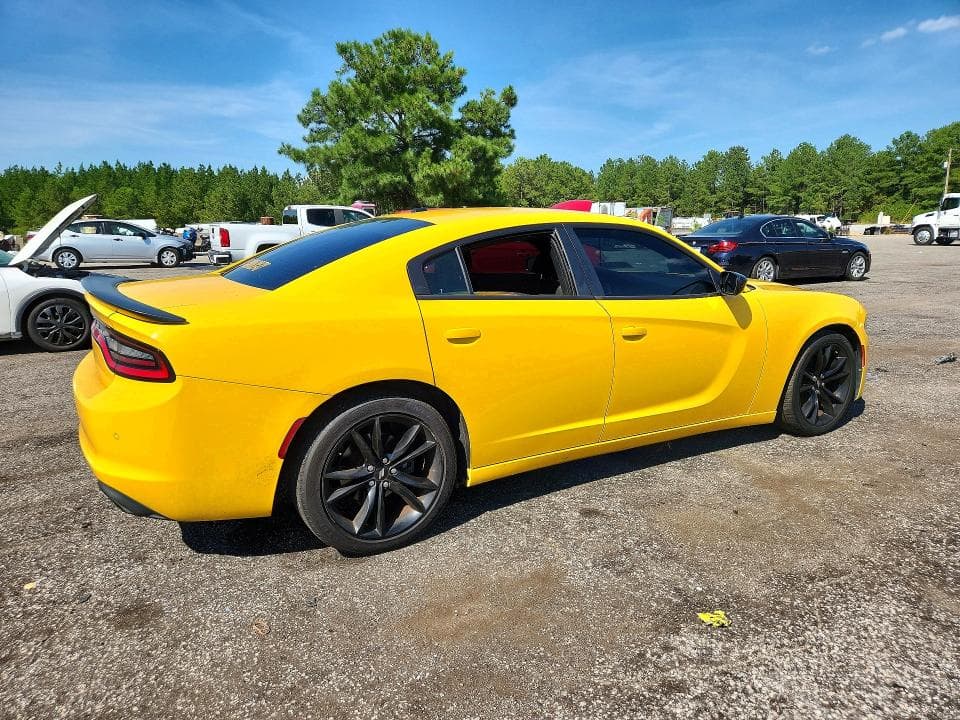 2017 DODGE CHARGER SE 3