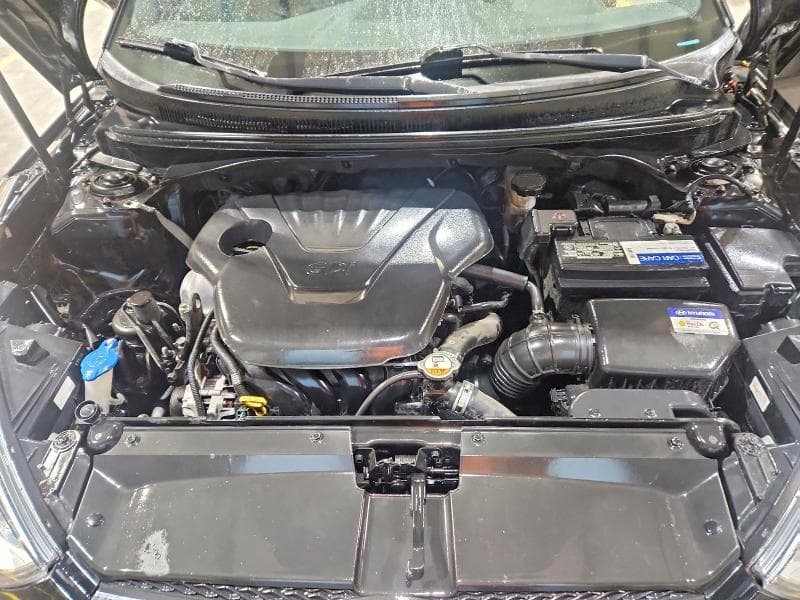 2017 HYUNDAI VELOSTER 3DR 11
