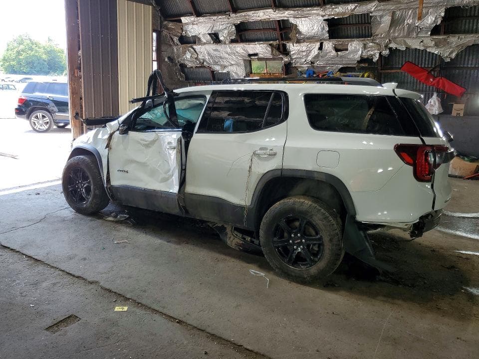 2022 GMC ACADIA AT4 2