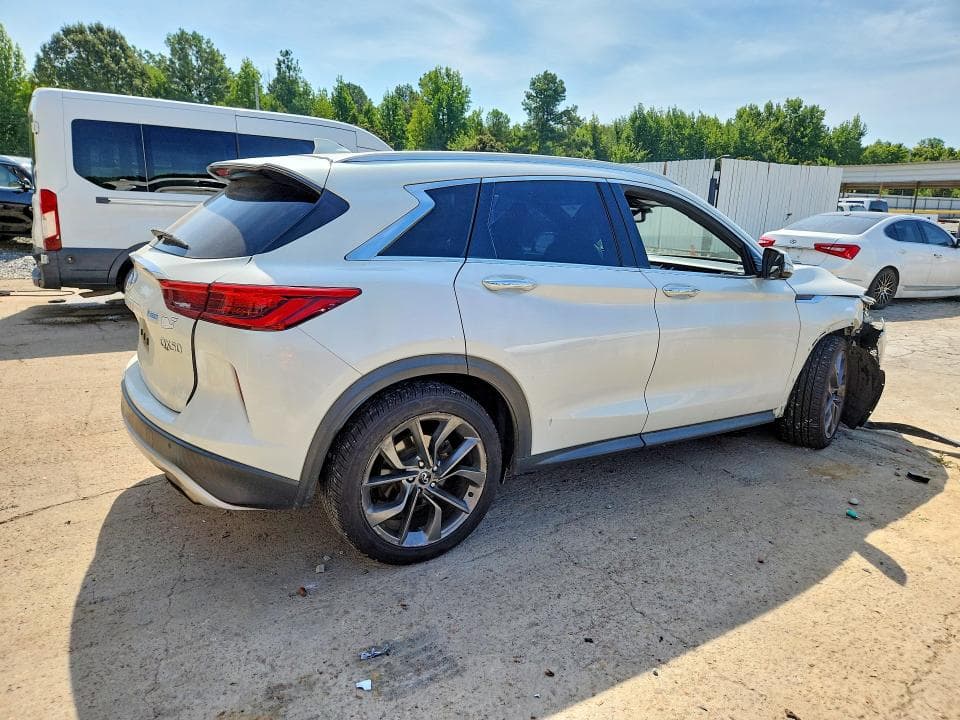 2019 INFINITI QX50 ESSENTIAL 3