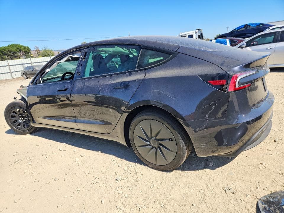 2026 TESLA MODEL 3 2