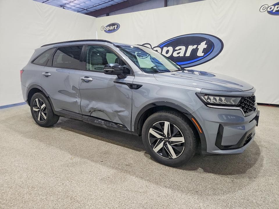 2021 KIA SORENTO S 4