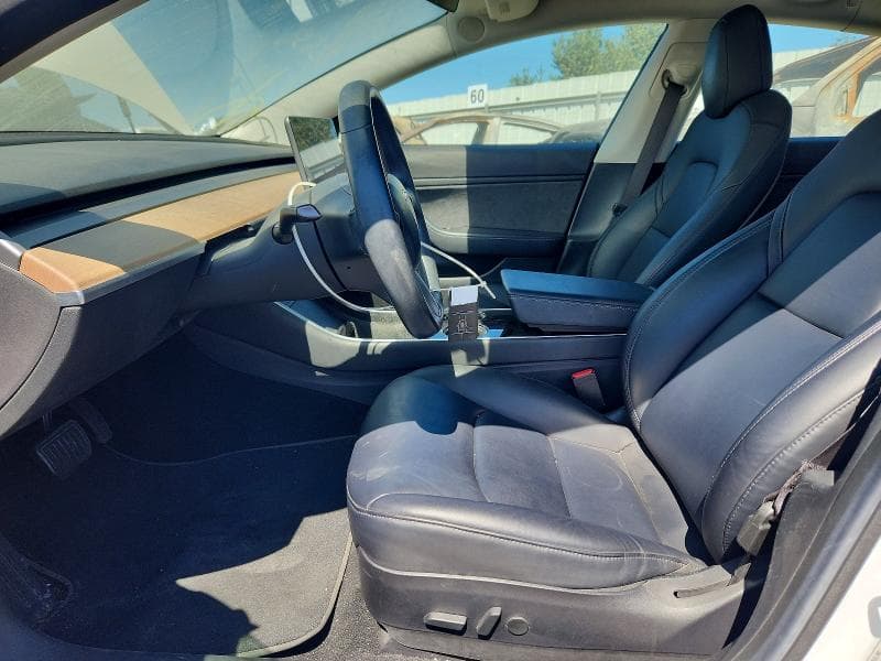 2018 TESLA MODEL 3 7