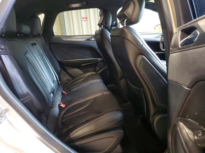 2017 LINCOLN MKC PREMIERE 11