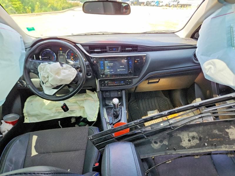 2017 TOYOTA COROLLA L 8