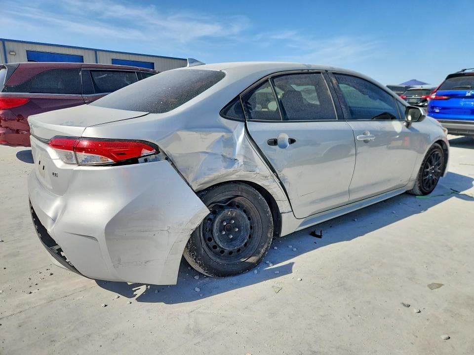 2020 TOYOTA COROLLA LE 3