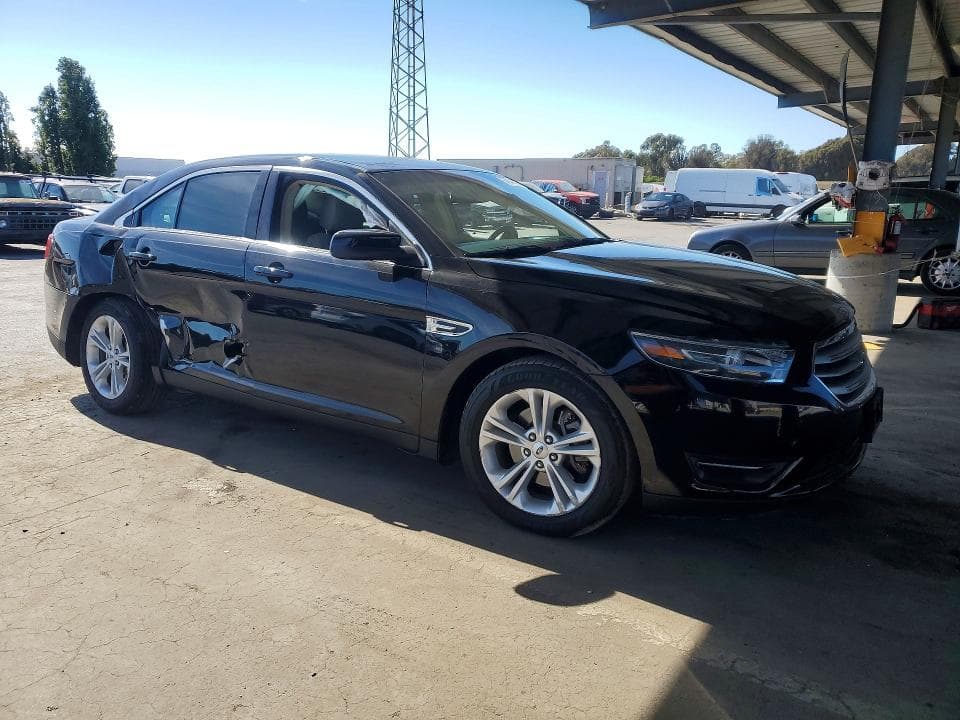 2017 FORD TAURUS SEL 4
