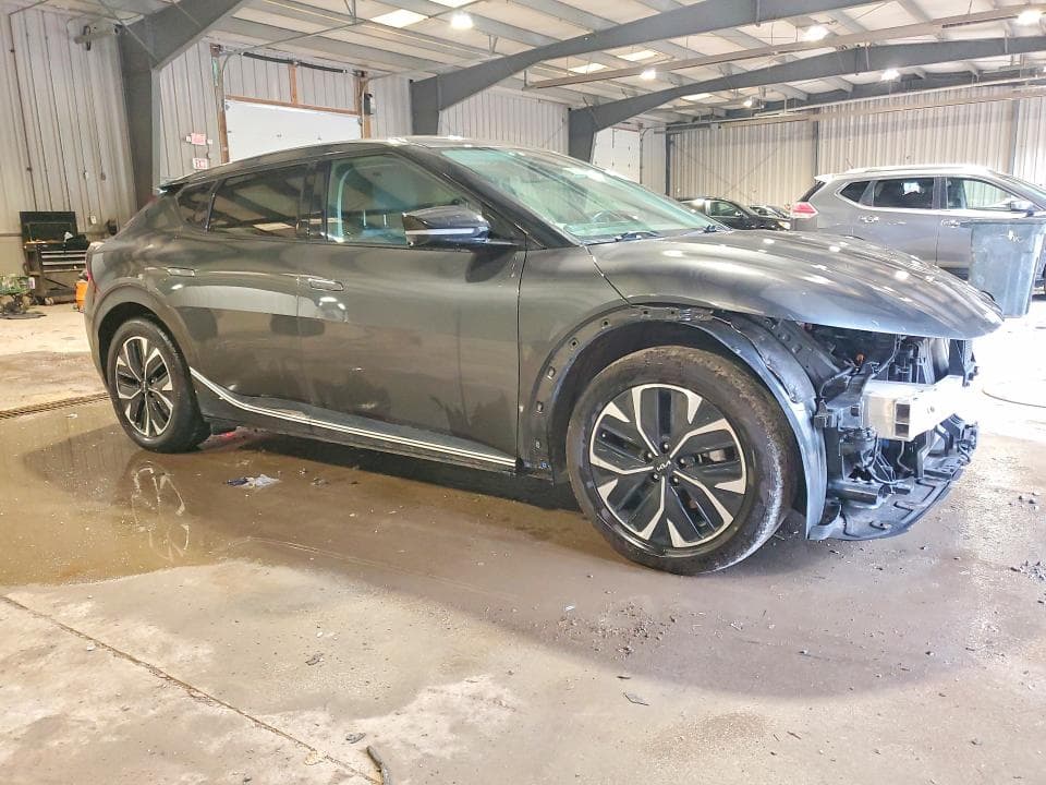 2023 KIA EV6 WIND 4