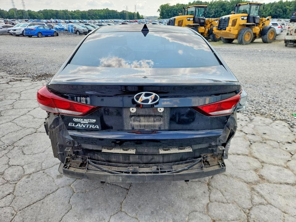 2017 HYUNDAI ELANTRA SE 6