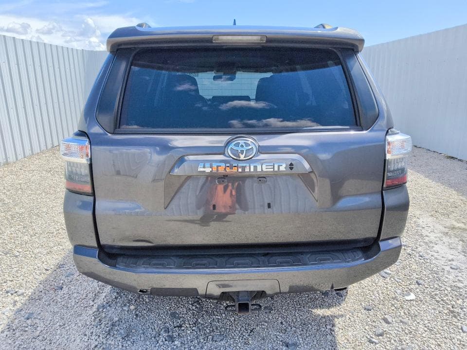 2023 TOYOTA 4RUNNER SR5 6