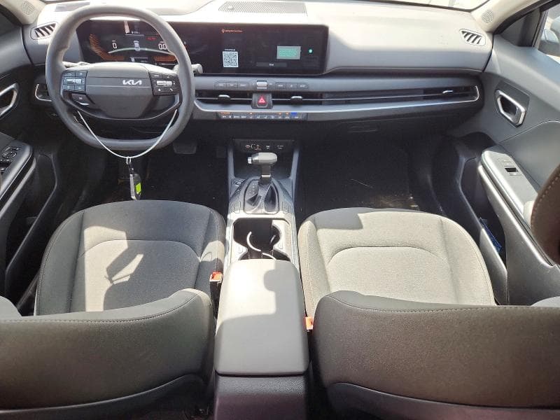 2025 KIA K4 LXS 8