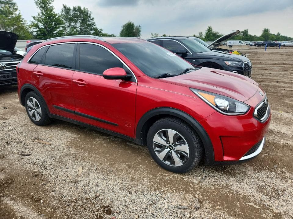 2019 KIA NIRO LX 4