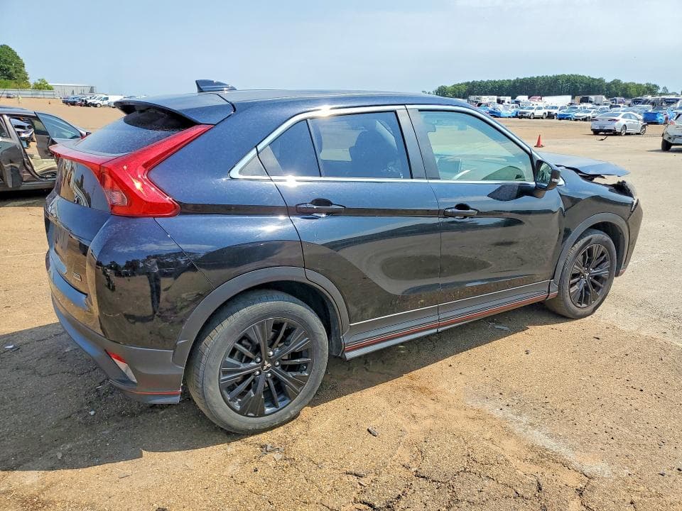 2020 MITSUBISHI ECLIPSE CROSS LE 3
