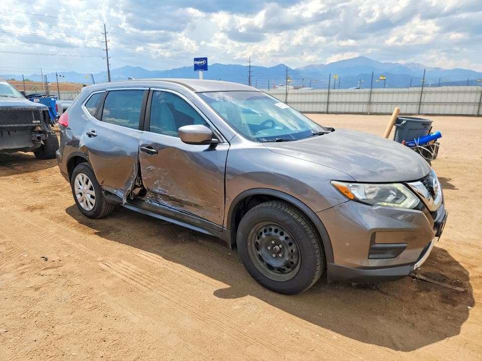 2017 NISSAN ROGUE S 4