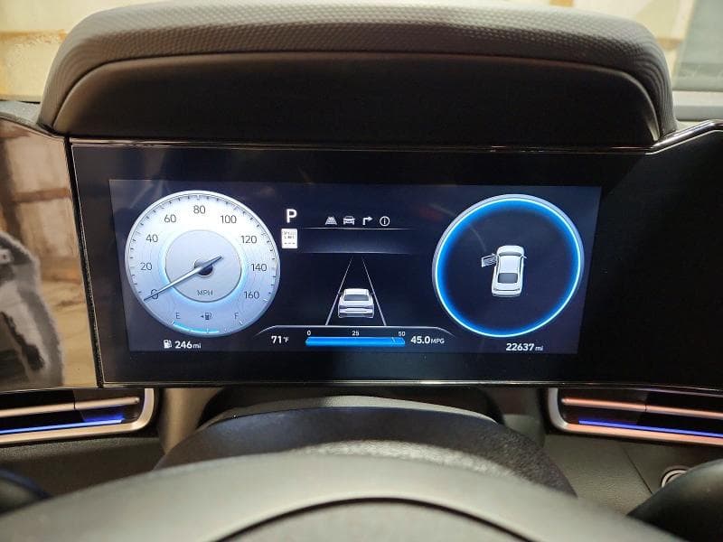 2025 HYUNDAI ELANTRA SEL 9