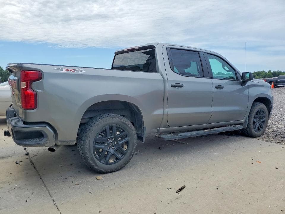 2023 CHEVROLET SILVERADO K1500 CUSTOM 3