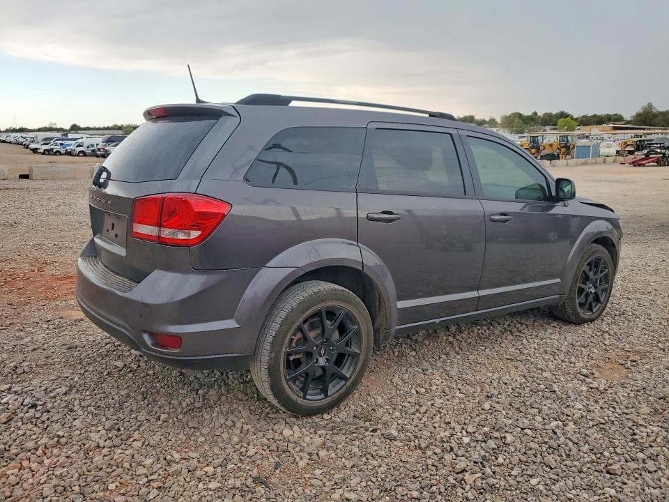 2019 DODGE JOURNEY SE 3