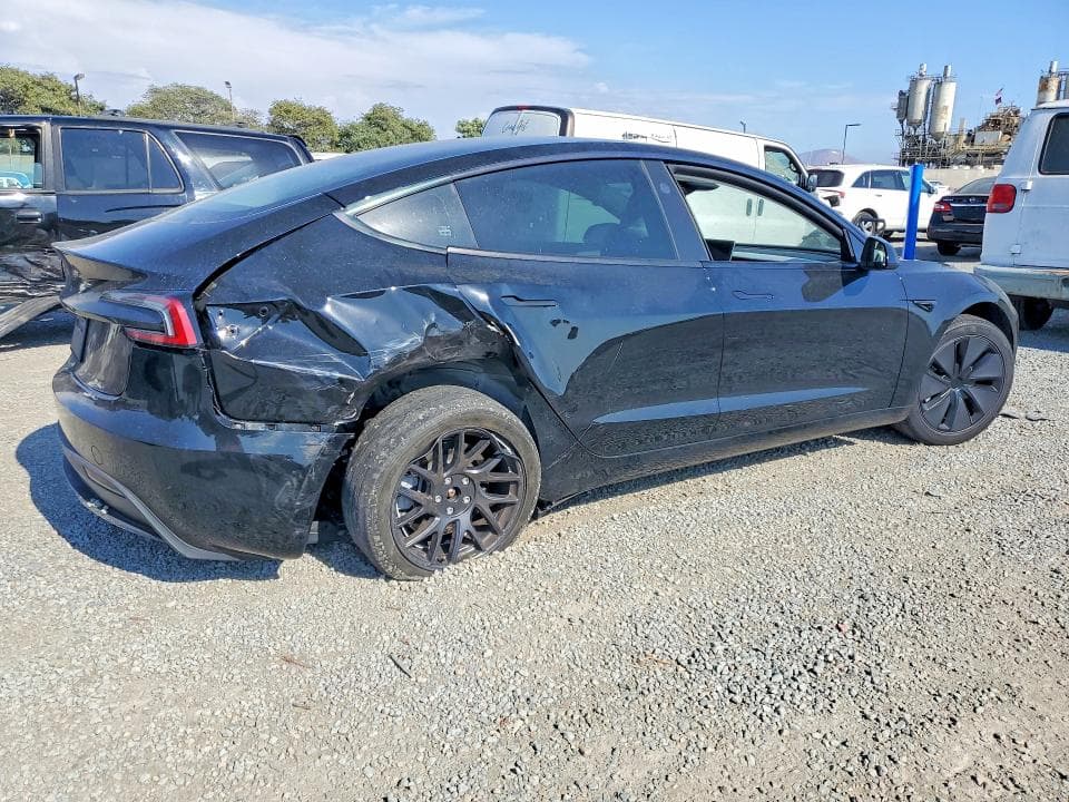 2024 TESLA MODEL 3 3