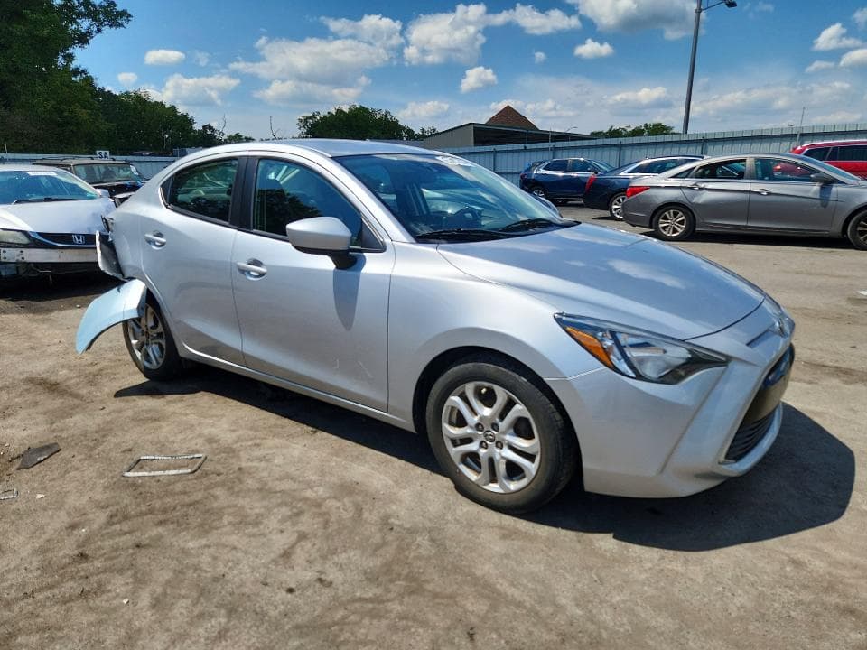 2018 TOYOTA YARIS IA BASE 4
