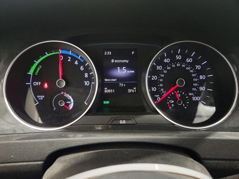 2019 VOLKSWAGEN E-GOLF SE 9