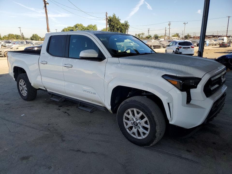 2025 TOYOTA TACOMA SR5 4