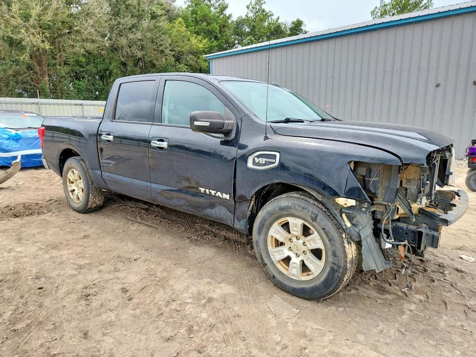 2017 NISSAN TITAN S 4