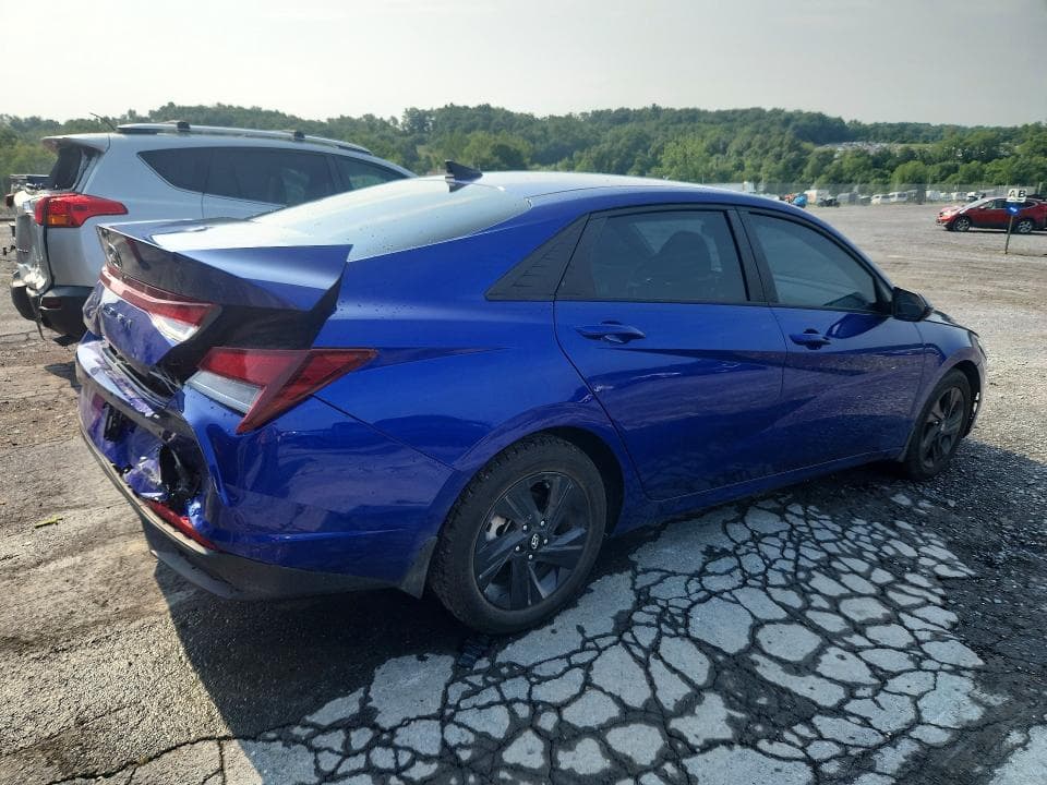 2023 HYUNDAI ELANTRA SEL 3