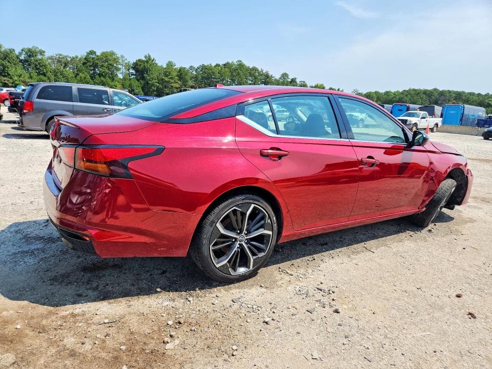 2024 NISSAN ALTIMA SR 3