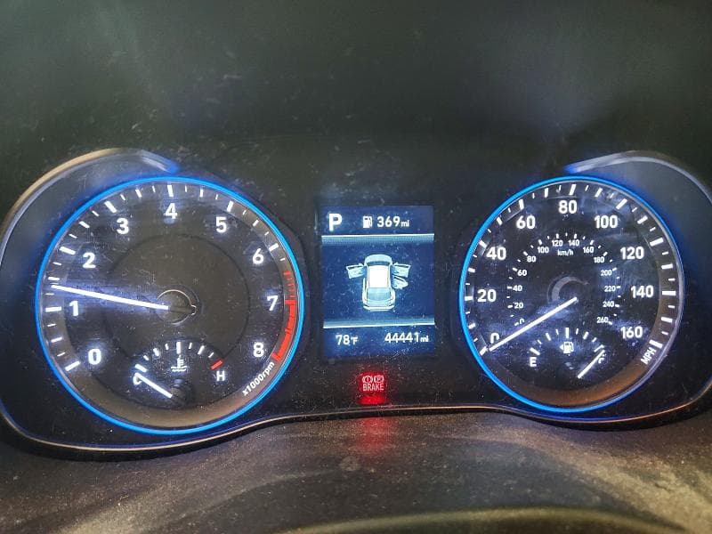 2020 HYUNDAI KONA SE 9