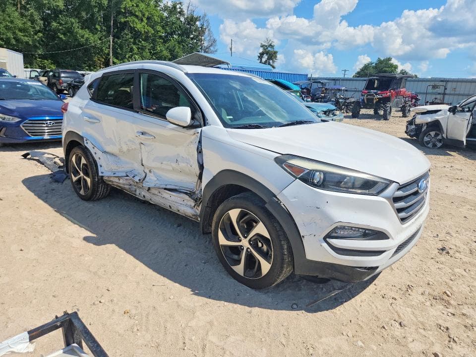 2017 HYUNDAI TUCSON SPORT 4