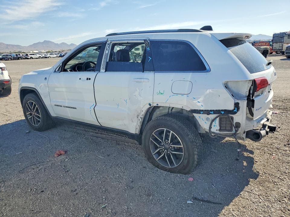 2020 JEEP GRAND CHEROKEE LAREDO 2