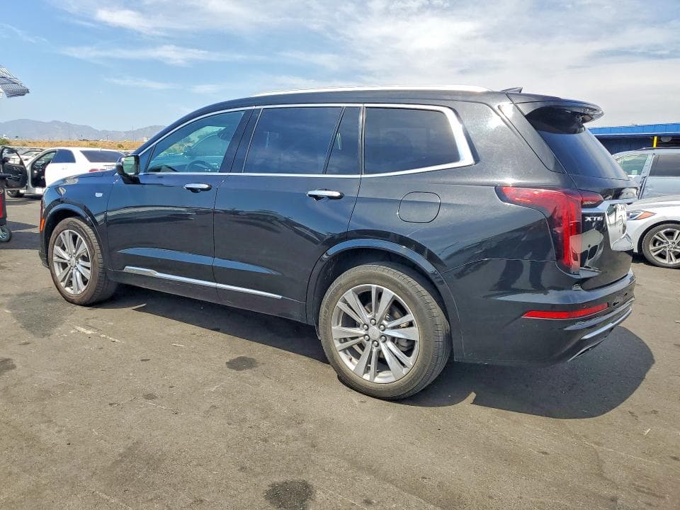 2023 CADILLAC XT6 PREMIUM LUXURY 2