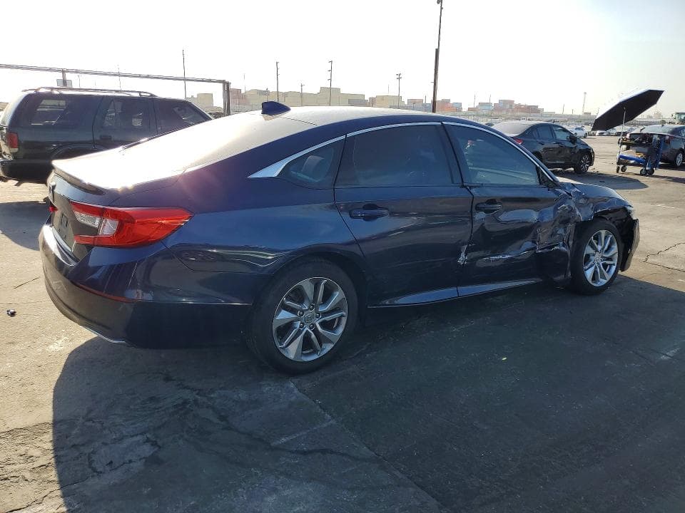 2018 HONDA ACCORD LX 3